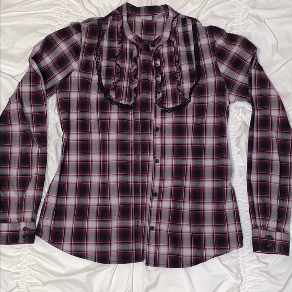 Women’s medium Daytrip plaid long-sleeve